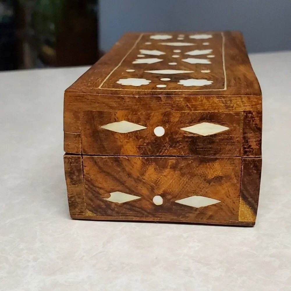 Handmade wooden trinket